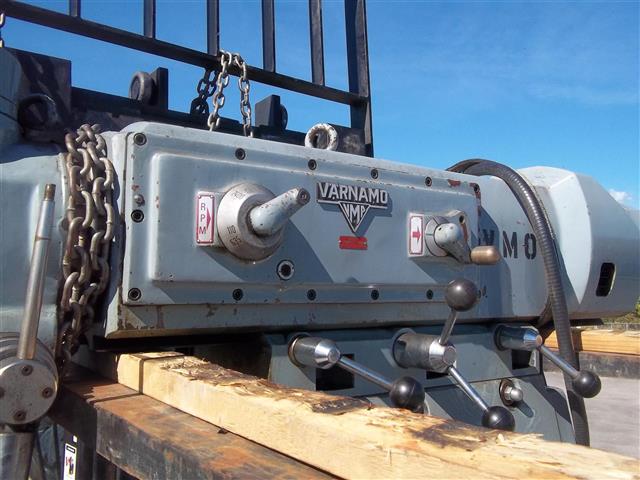 Varnamo Vertical and Horizontal Milling Machine, Machine ID: 6723